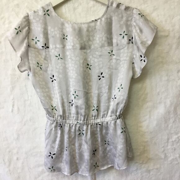 Ann Taylor White Pattern Short Sleeve Top - Picture 5 of 7